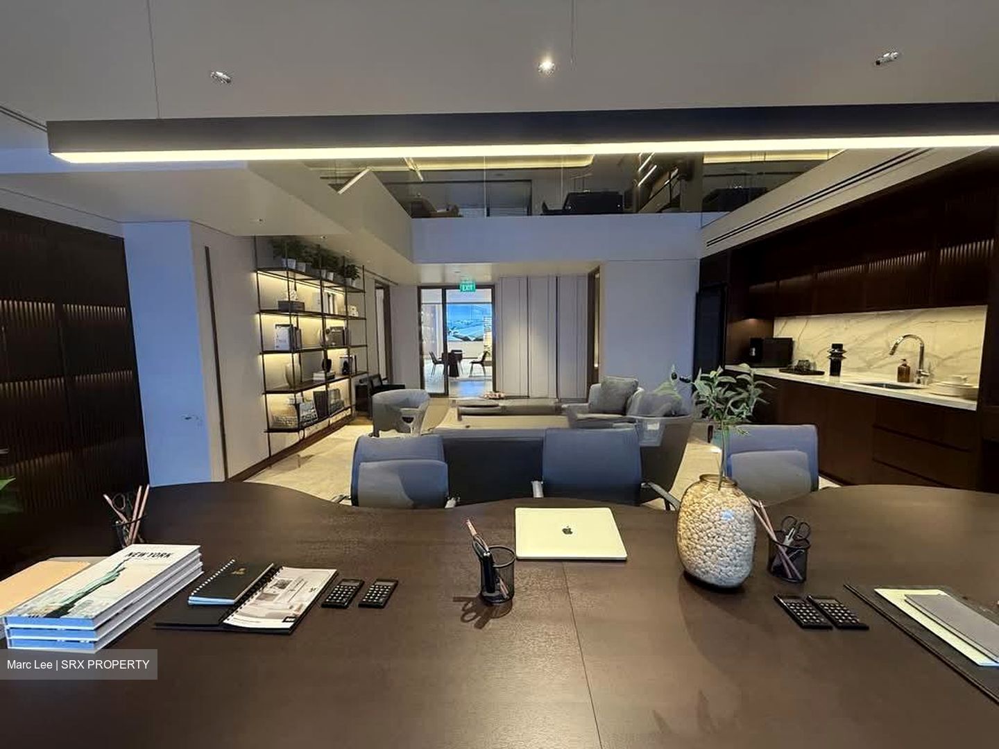 Wisma Atria (D9), Office #573402671